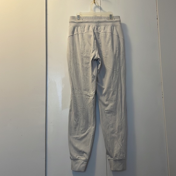 SOLD Lululemon Ready to Rulu Joggers - Picture 8 of 9